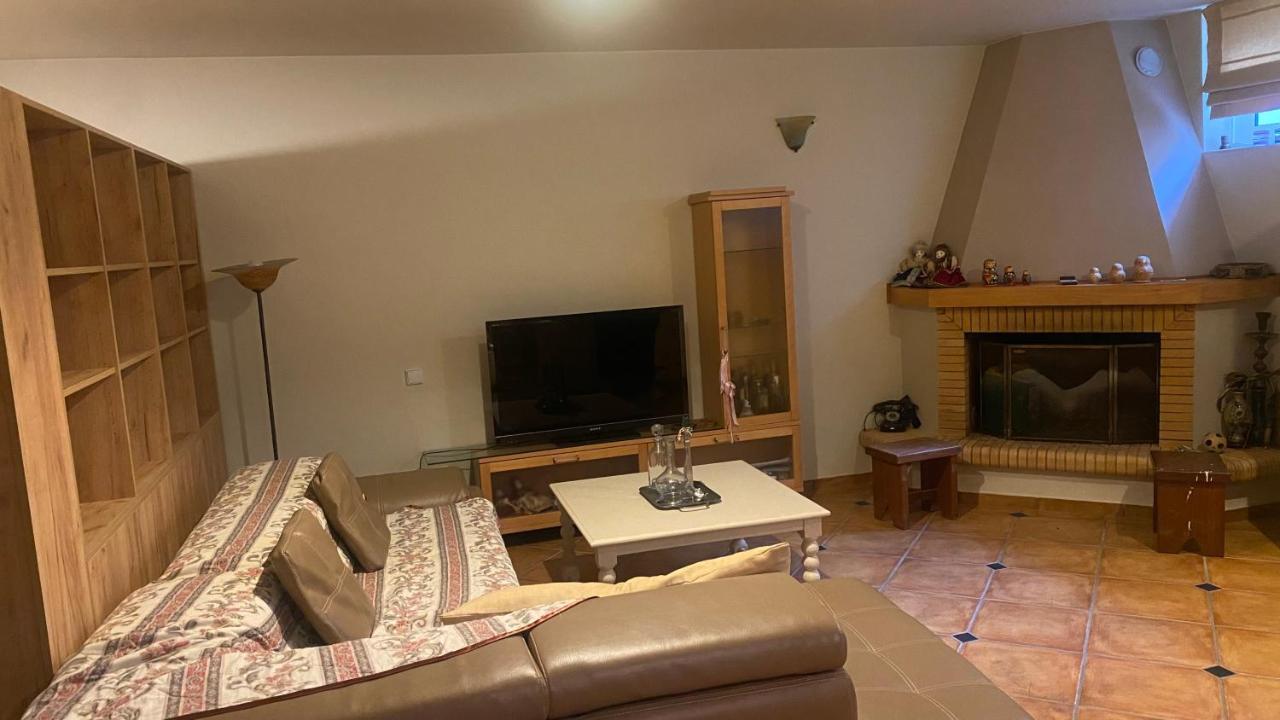Seaside Family Apartment - Kalamata Faraí Esterno foto